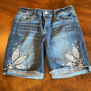 Mudd Girls Size 12 Jean Shorts with Flower Pattern